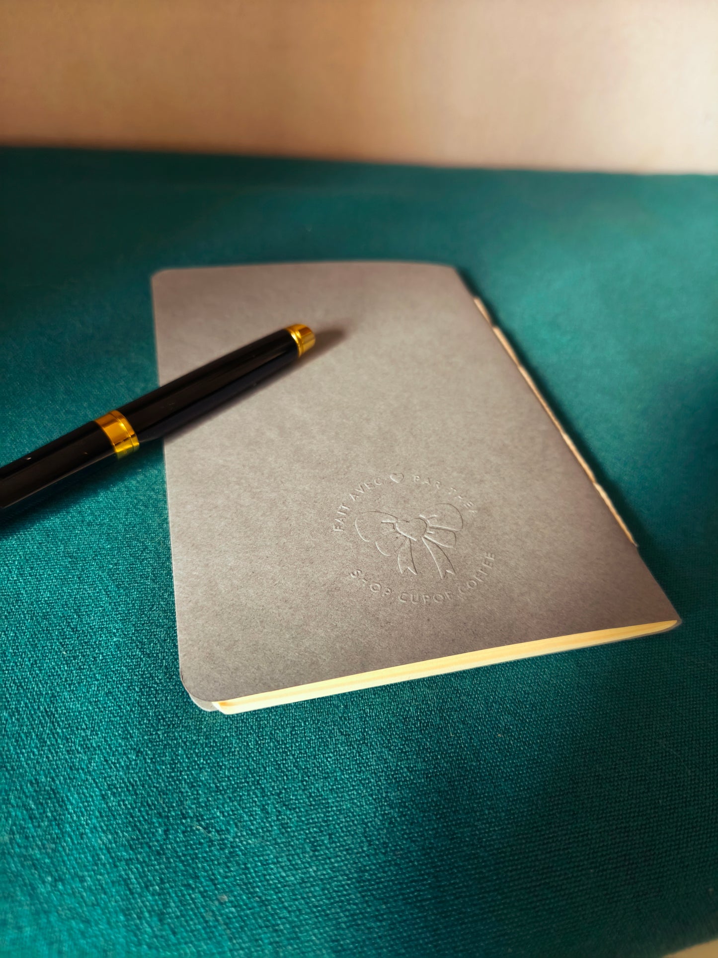 Gris-Foncé | Poche | 48