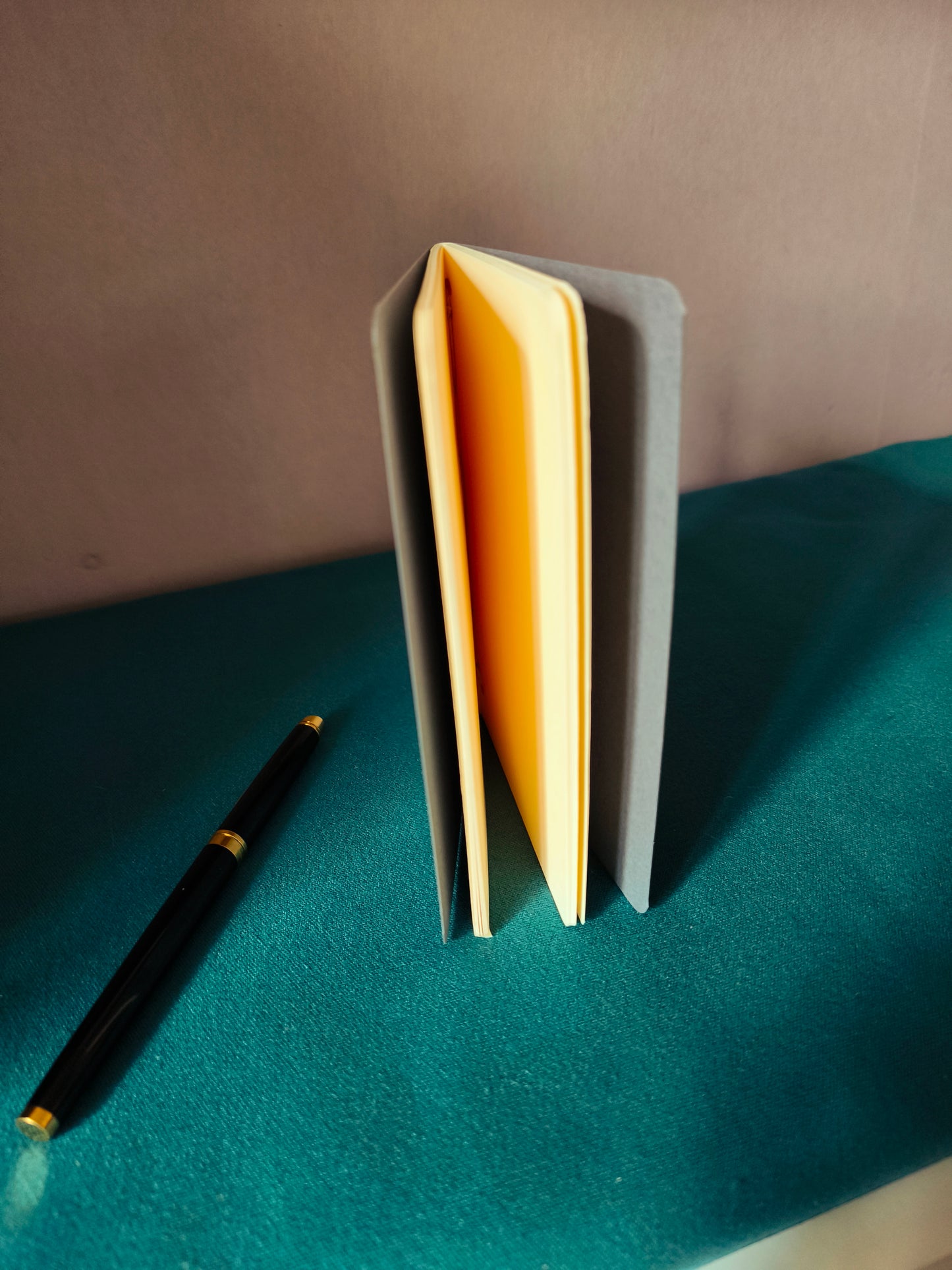 Gris-Foncé | Poche | 48