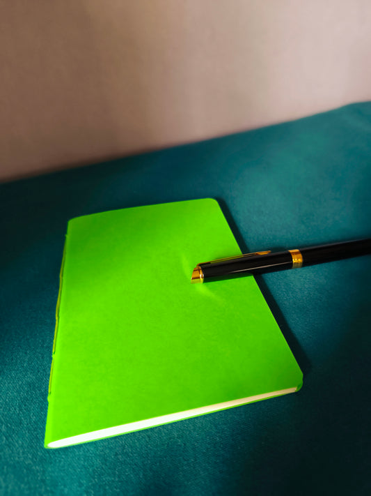 Pomme | Poche | 52 pages