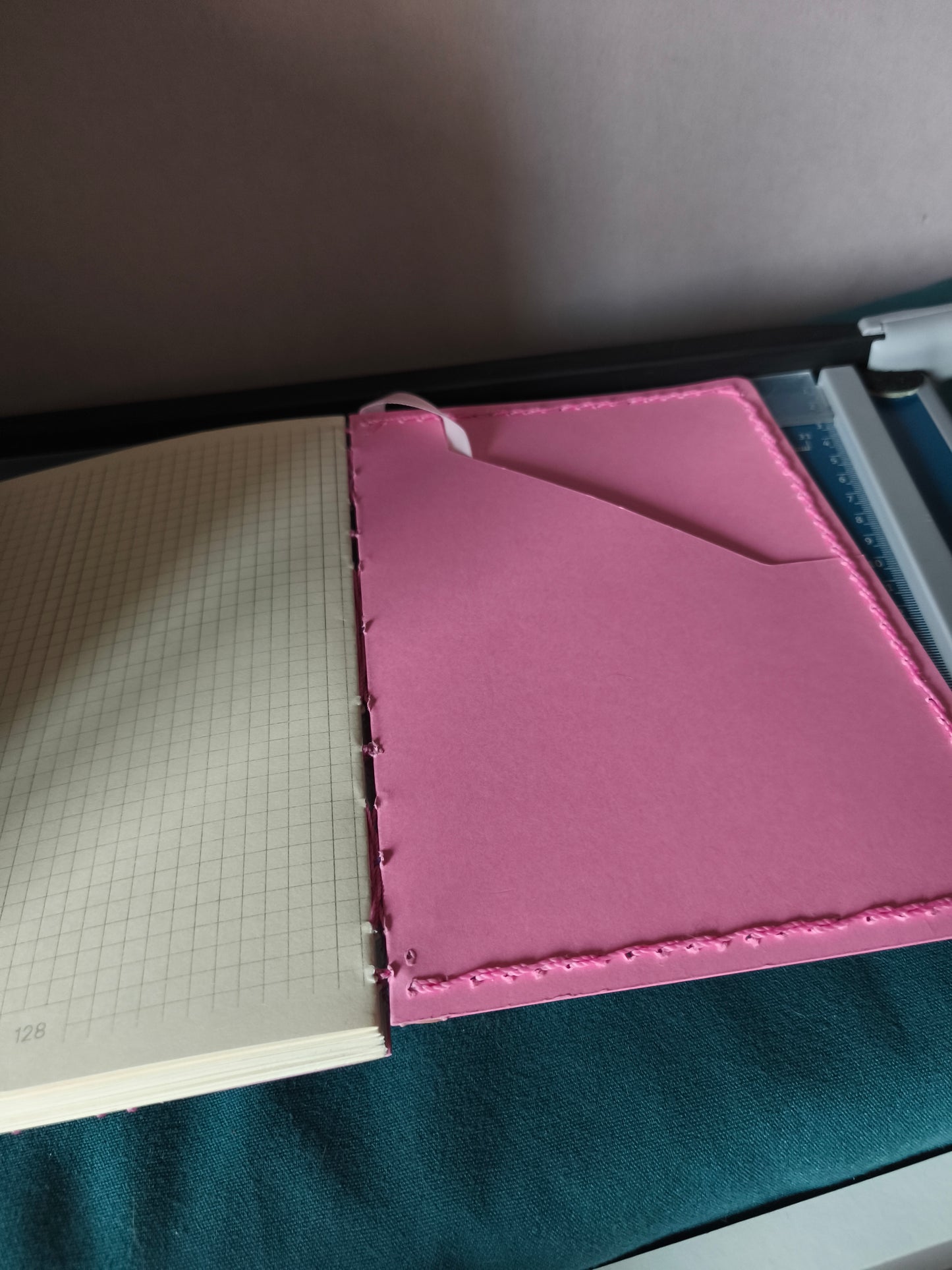 Sapphique | Quadrillé | 128 pages