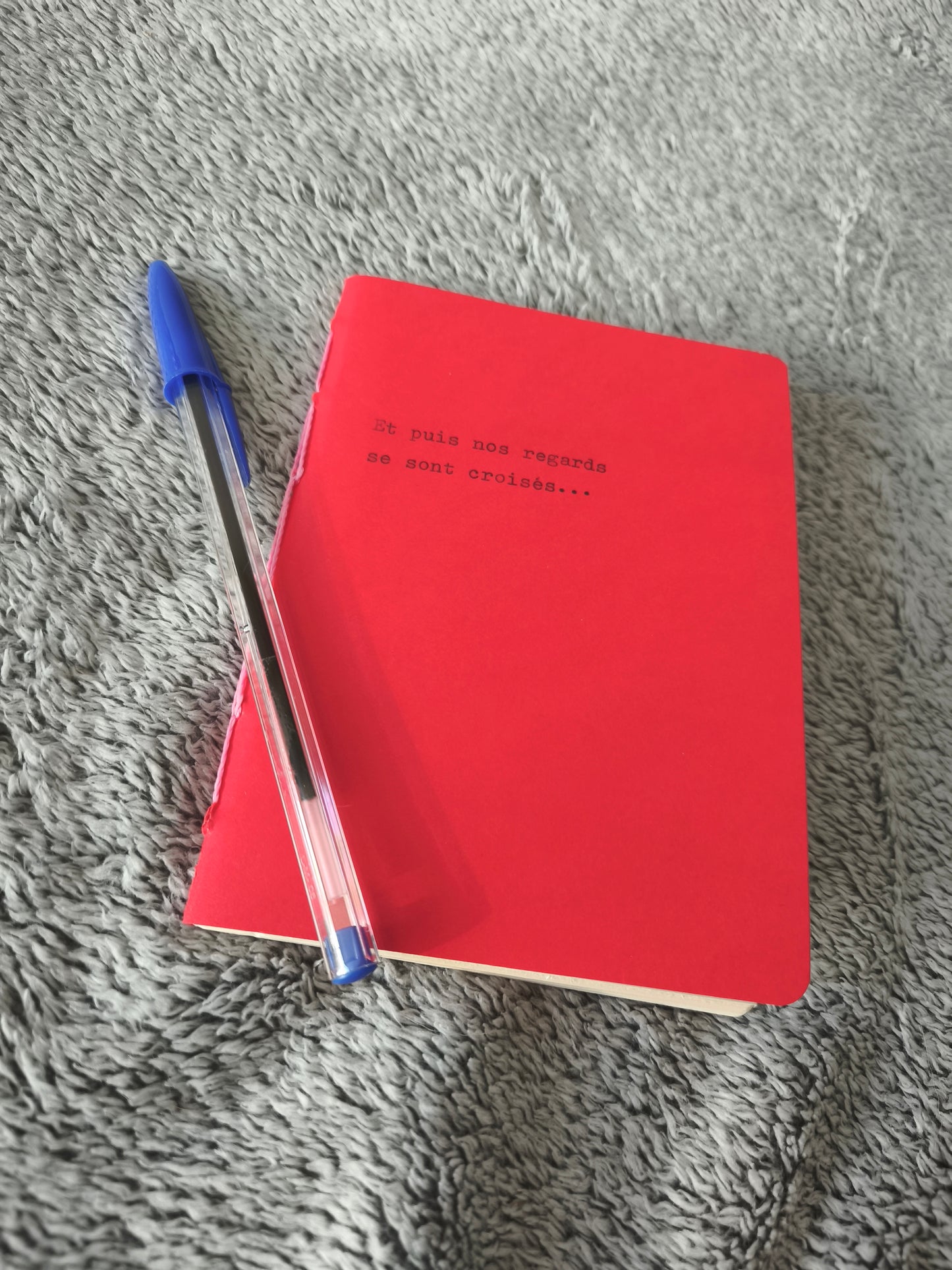 "Et puis nos regards se sont croisés ..." - Carnet A6 48 pages