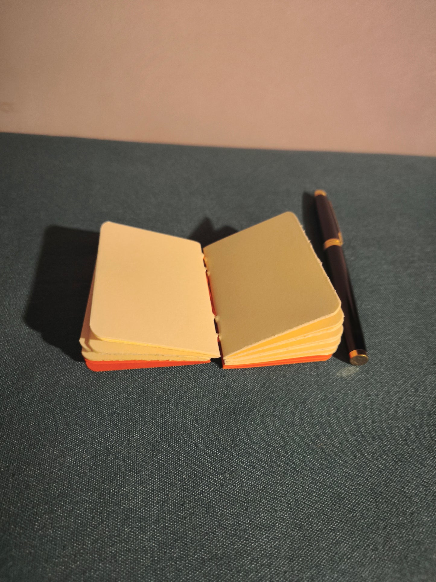 Mini carnet porte clés -- Orange